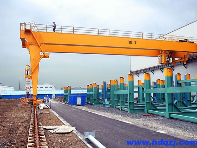 BMH型電動(dòng)葫蘆半門式起重機(jī)行車